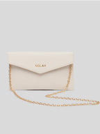 Aggelina Ivory Nolah