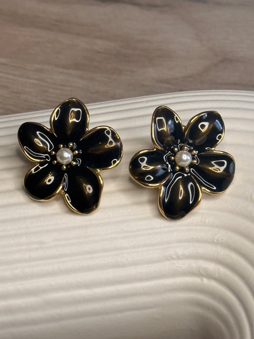 Flower Black Earrings