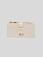Savvina Ivory Nolah