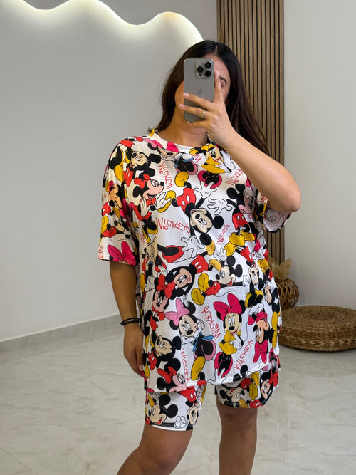 Cartoon Set White-Red